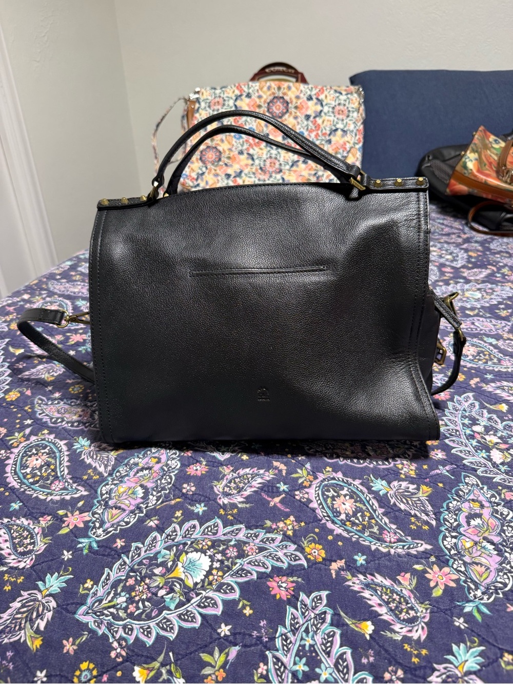 C & C company Black Crossbody Handbag - Picture 3 of 7